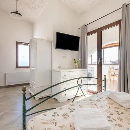 Holiday home Eleonora App To 2 *
